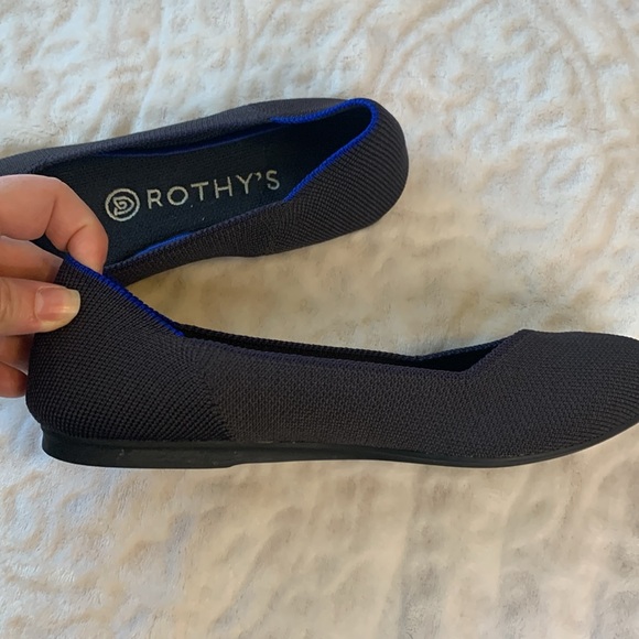Rothy's The Flat in Navy Size 7 - Picture 4 of 12